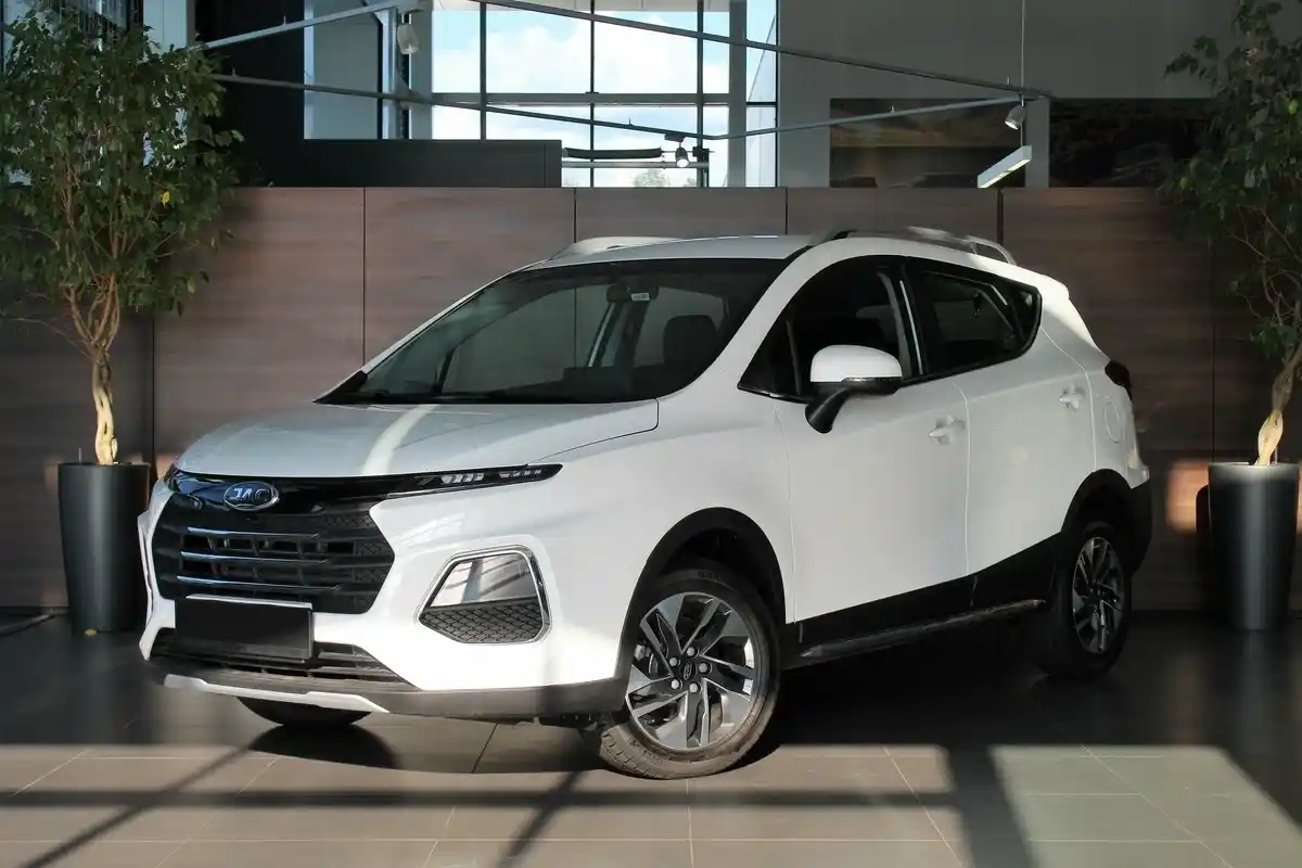 Jac JS3 с автосалона по цене от 1 133 000 рублей