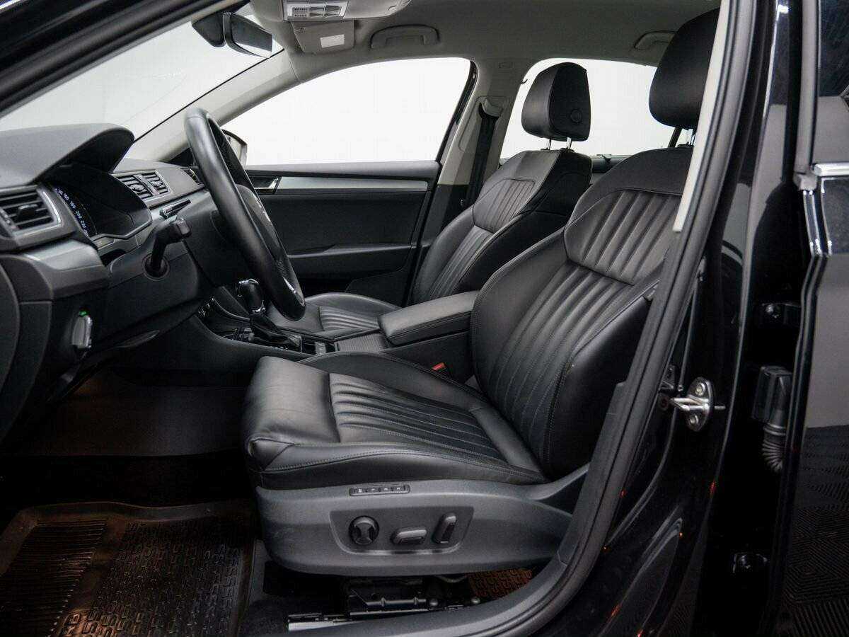 Б/У Шкода Суперб 2017 года. Фото: #14