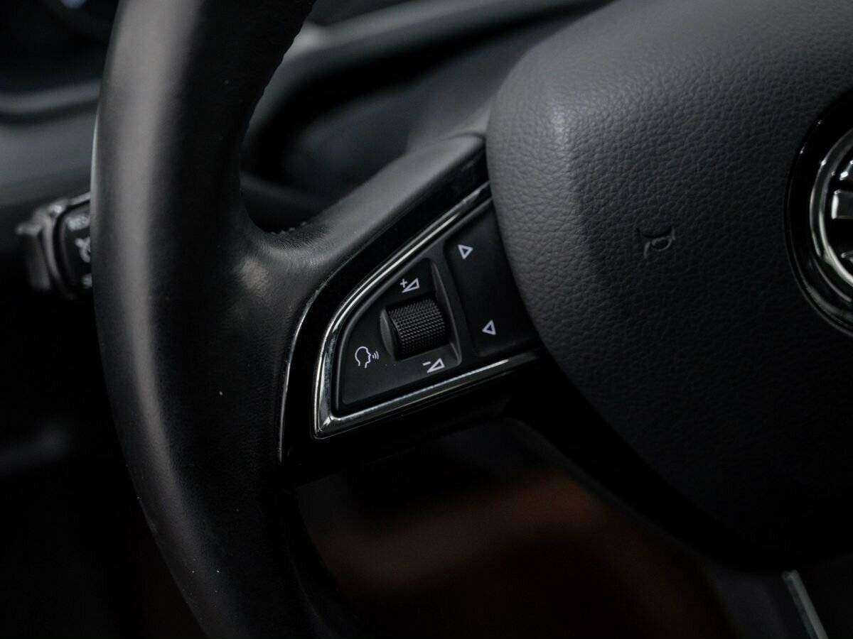 Б/У Шкода Суперб 2017 года. Фото: #19