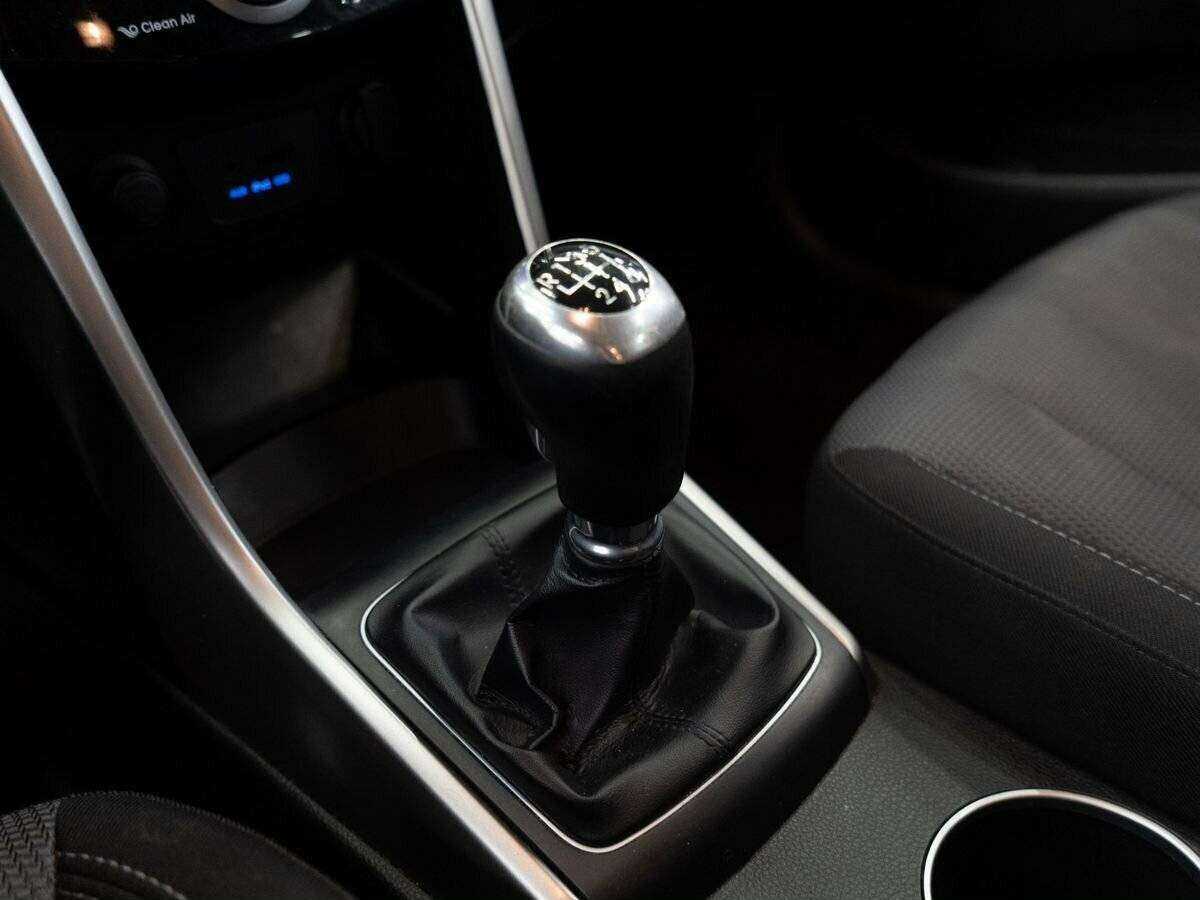 Б/У Хендай ай30 2014 года. Фото: #10