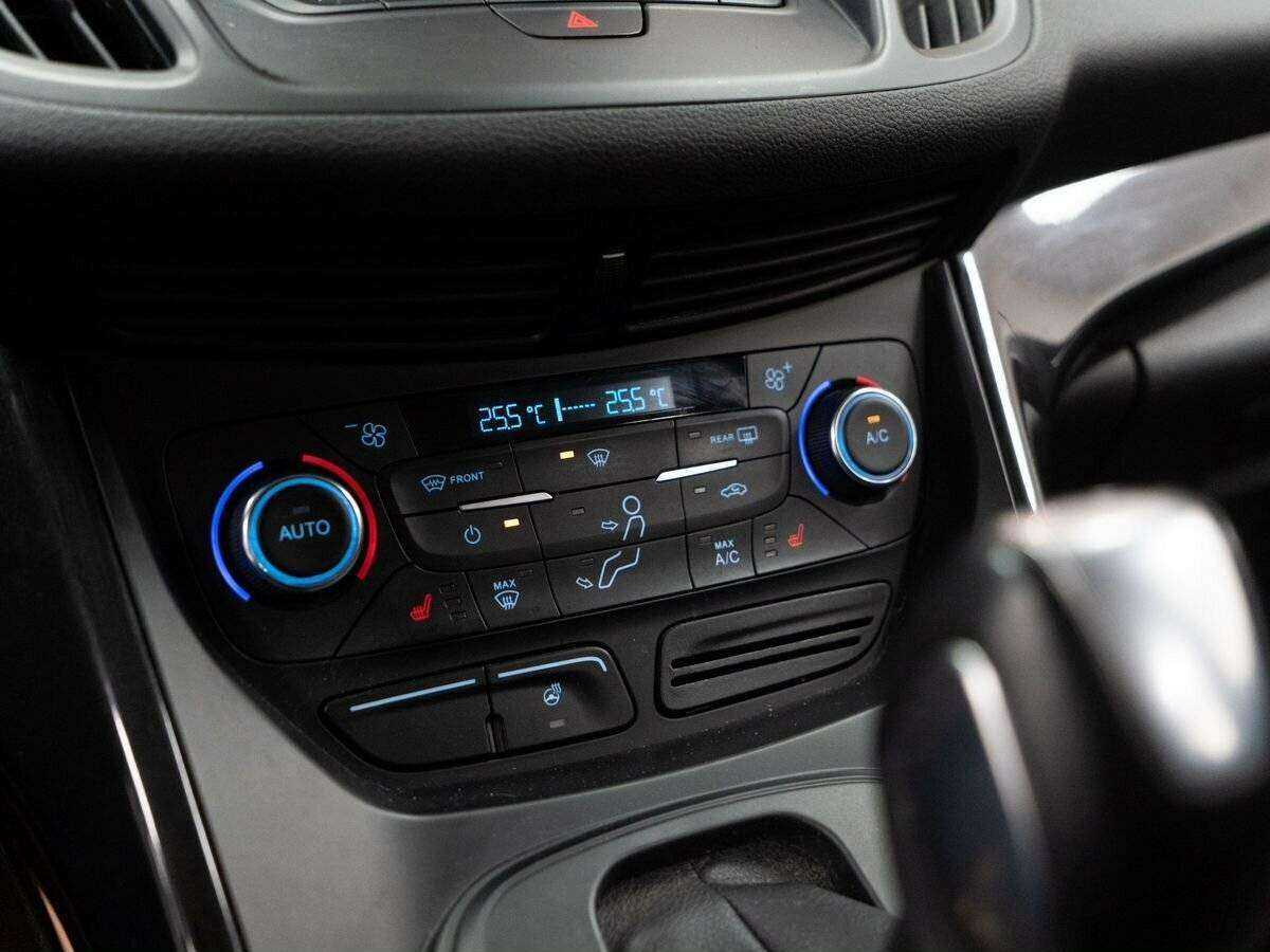 Б/У Форд Куга 2017 года. Фото: #10