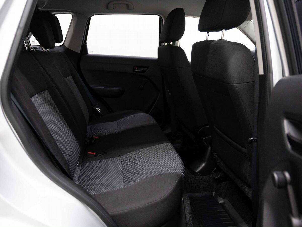 Б/У Сузуки Витара 2016 года. Фото: #12