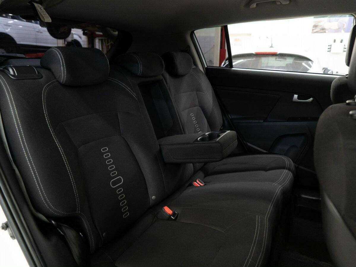 Б/У Киа Спортейдж 2015 года. Фото: #7