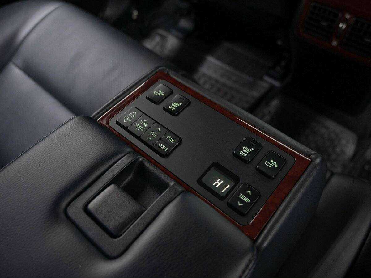 Б/У Тойота Камри 2014 года. Фото: #9