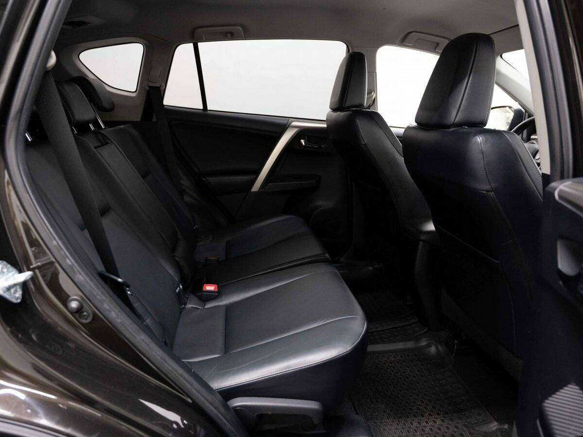 Б/У Тойота Рав4 2014 года. Фото: #9