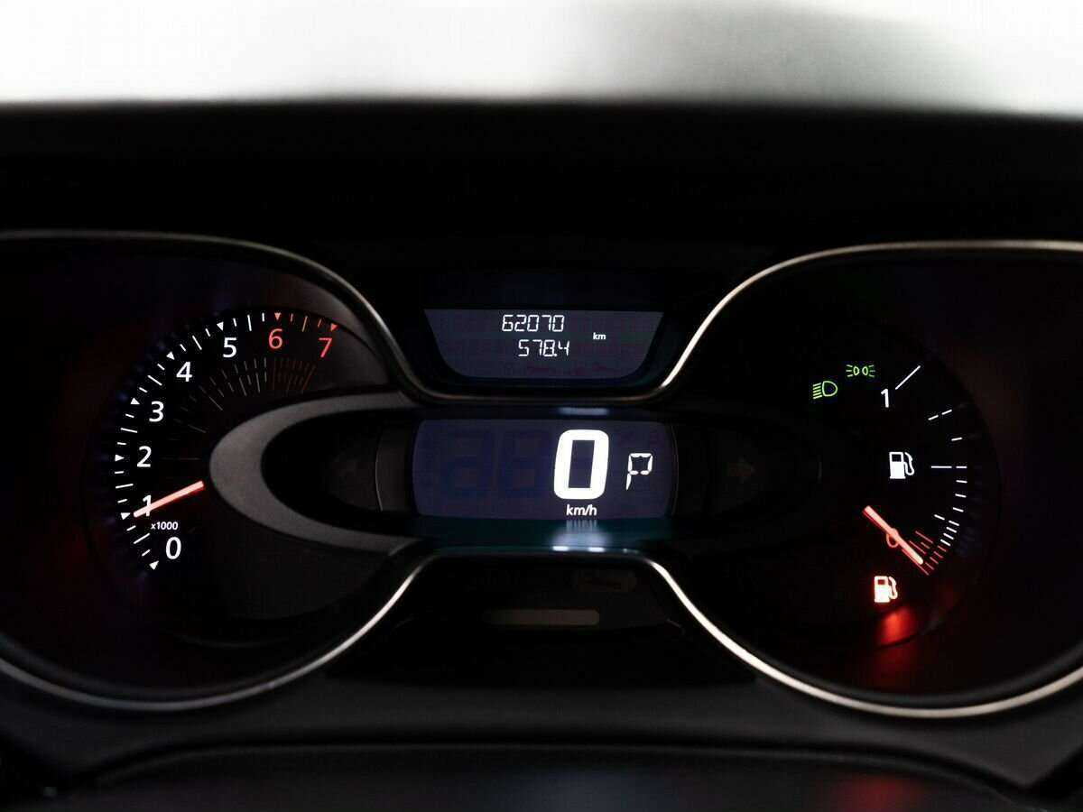 Б/У Рено Каптюр 2020 года. Фото: #11