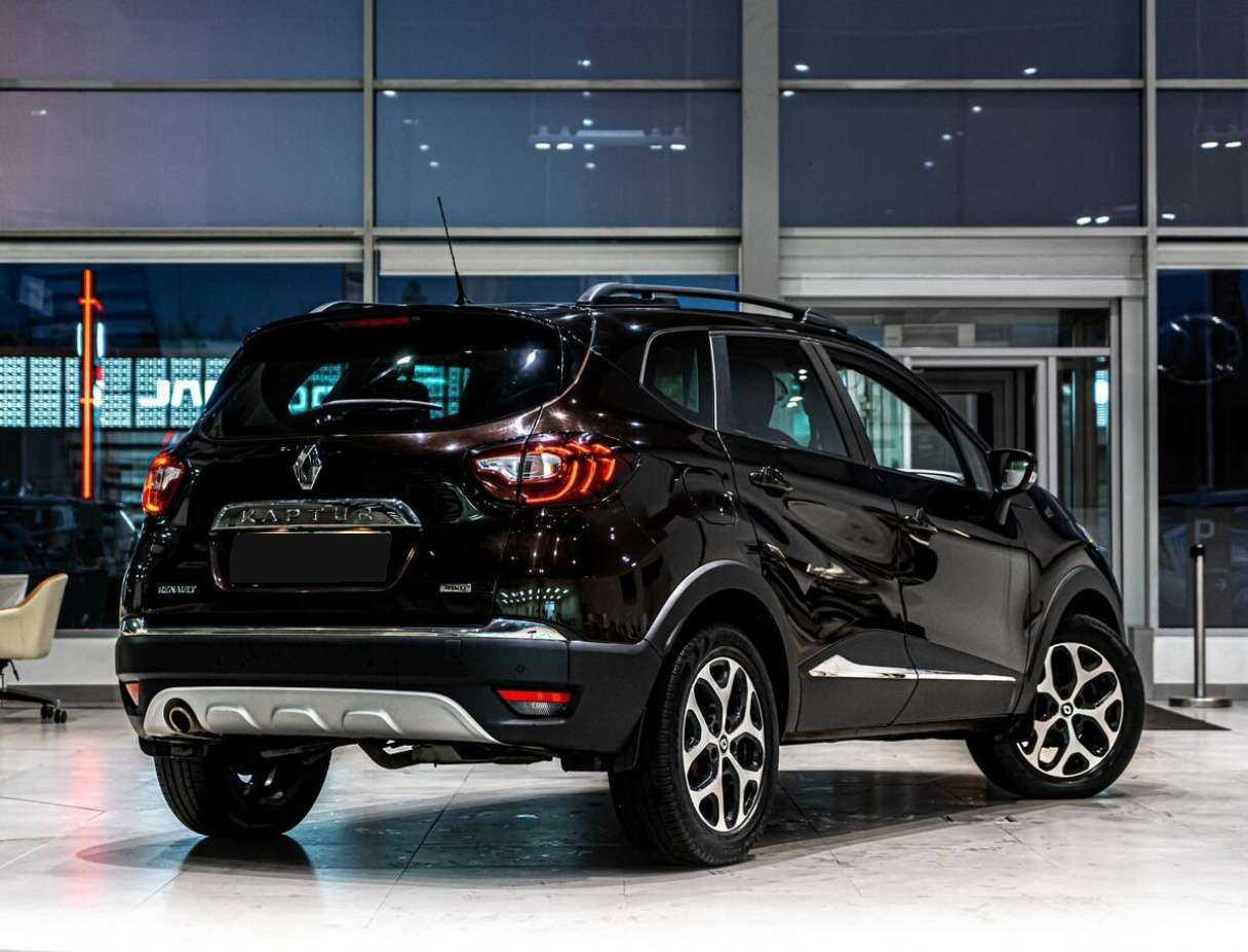 Б/У Рено Каптюр 2017 года. Фото: #2