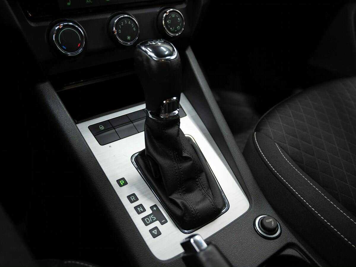 Б/У Шкода Октавия 2016 года. Фото: #24