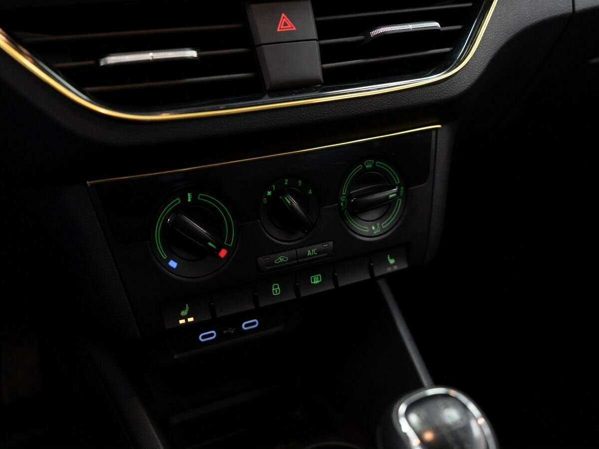 Б/У Шкода Рапид 2021 года. Фото: #10