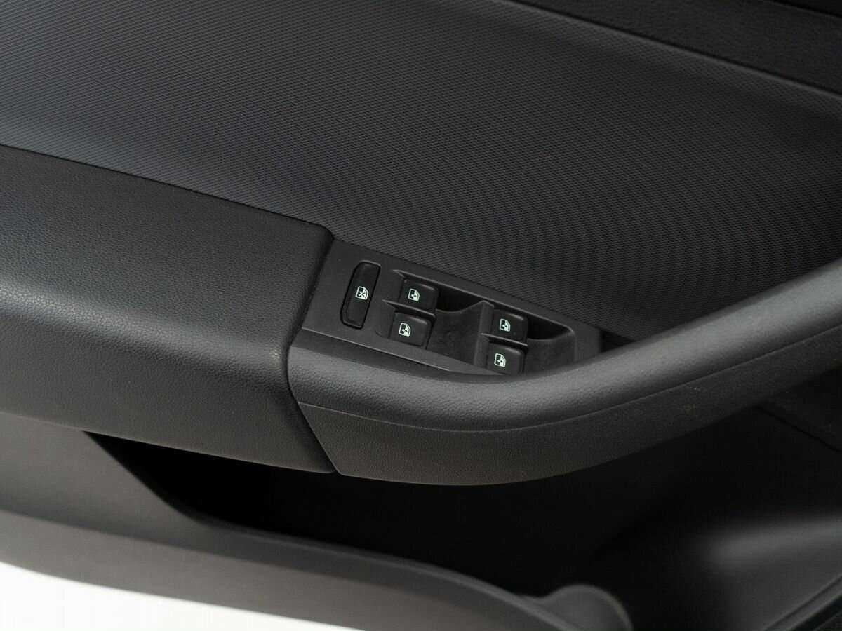 Б/У Шкода Рапид 2021 года. Фото: #13