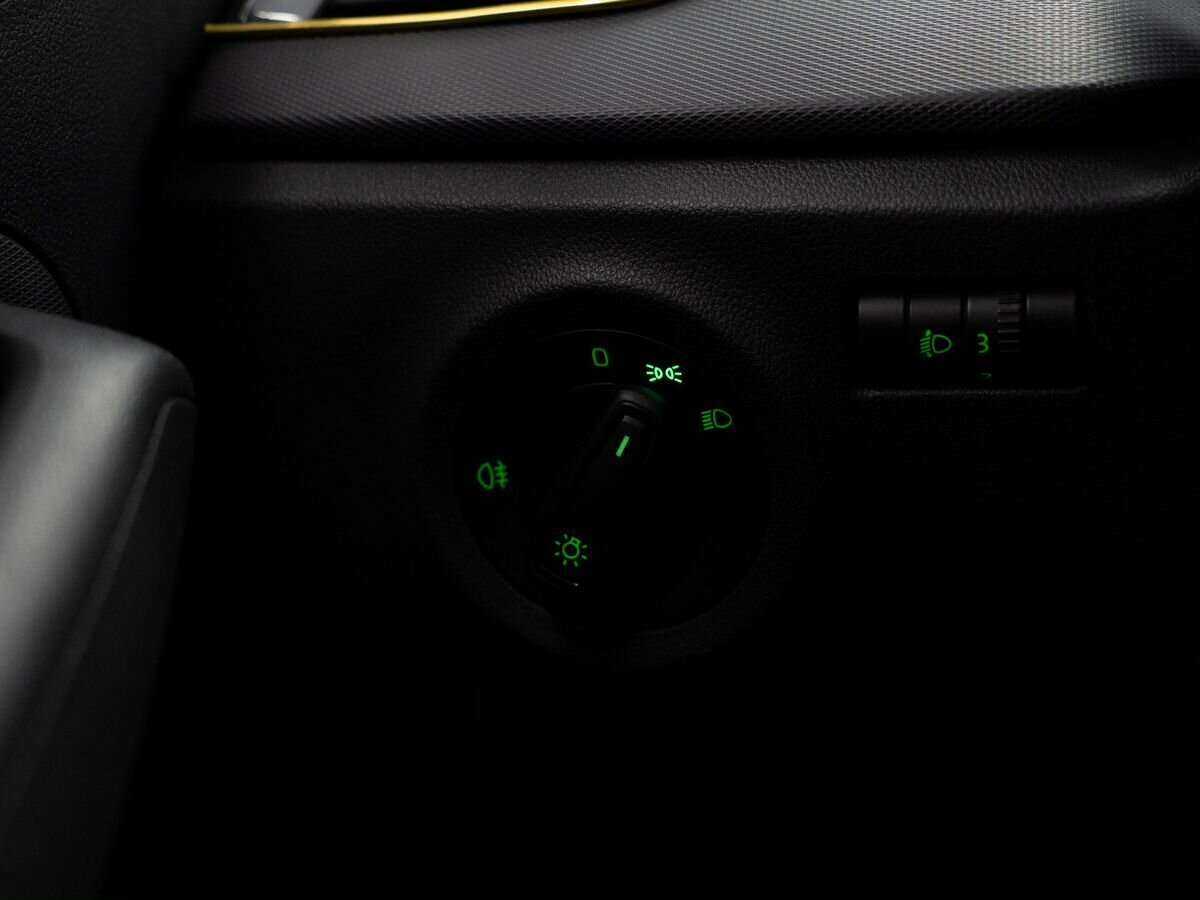 Б/У Шкода Рапид 2021 года. Фото: #15