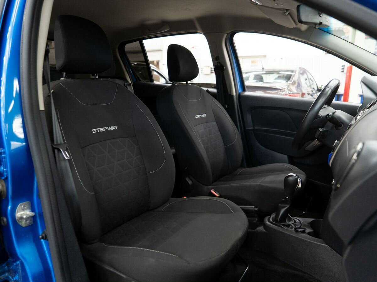 Б/У Рено Сандеро 2018 года. Фото: #8