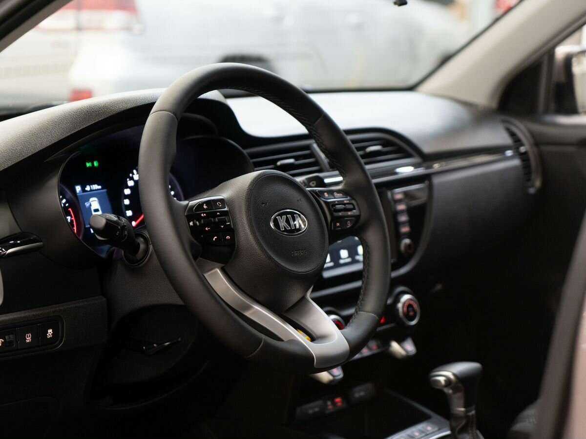 Б/У Киа Рио 2018 года. Фото: #4