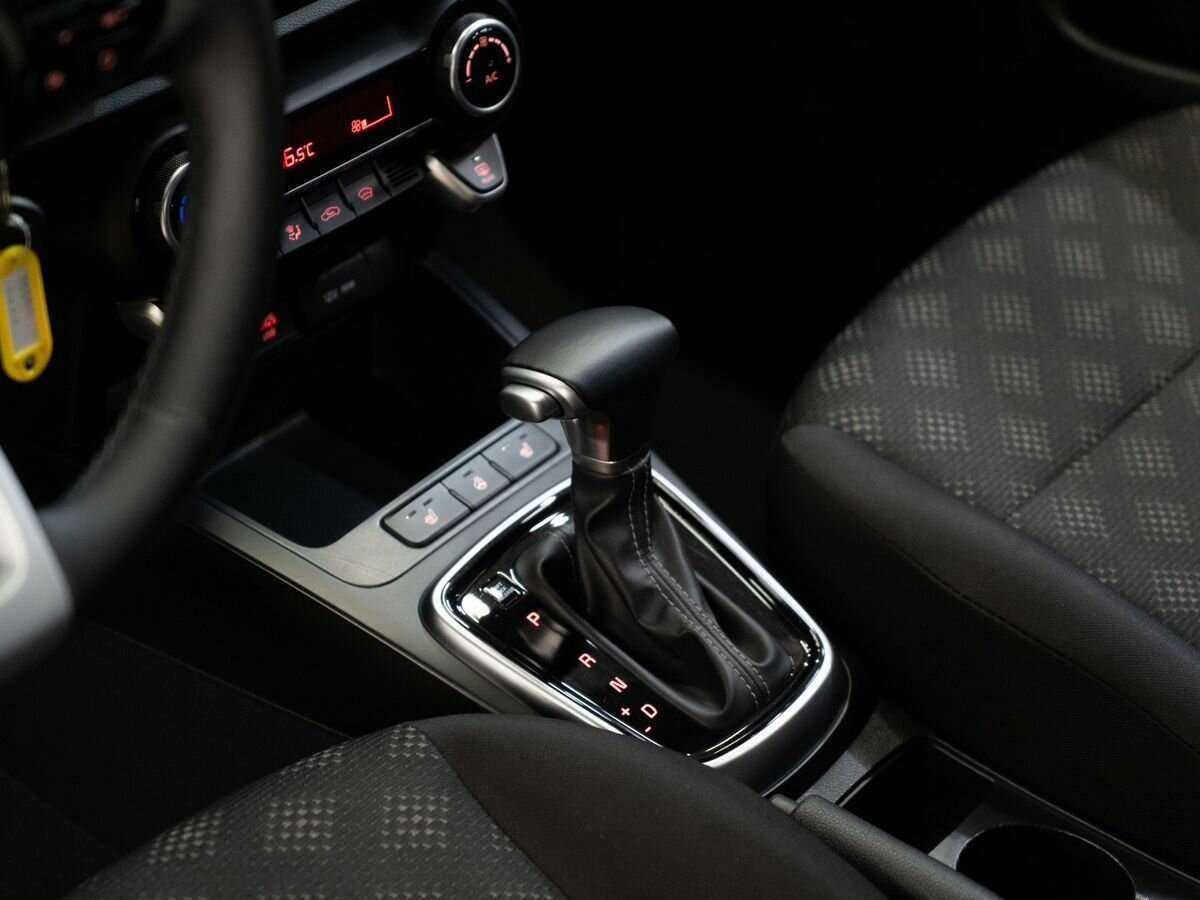 Б/У Киа Рио 2018 года. Фото: #10