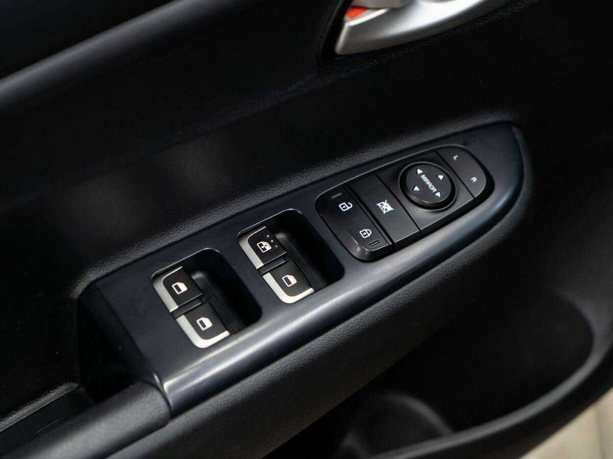 Б/У Киа Рио 2022 года. Фото: #13