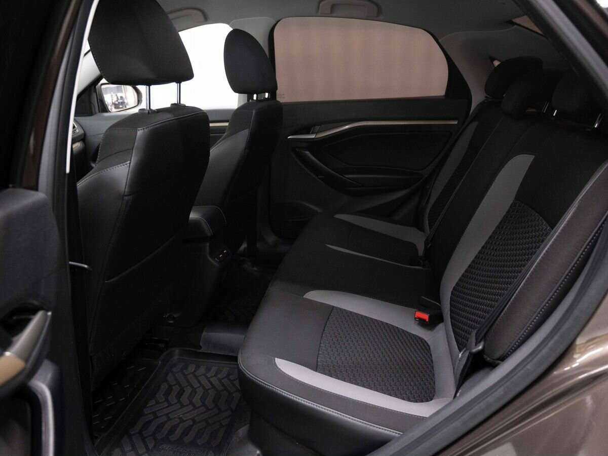 Б/У Лада (ВАЗ) Веста 2018 года. Фото: #10