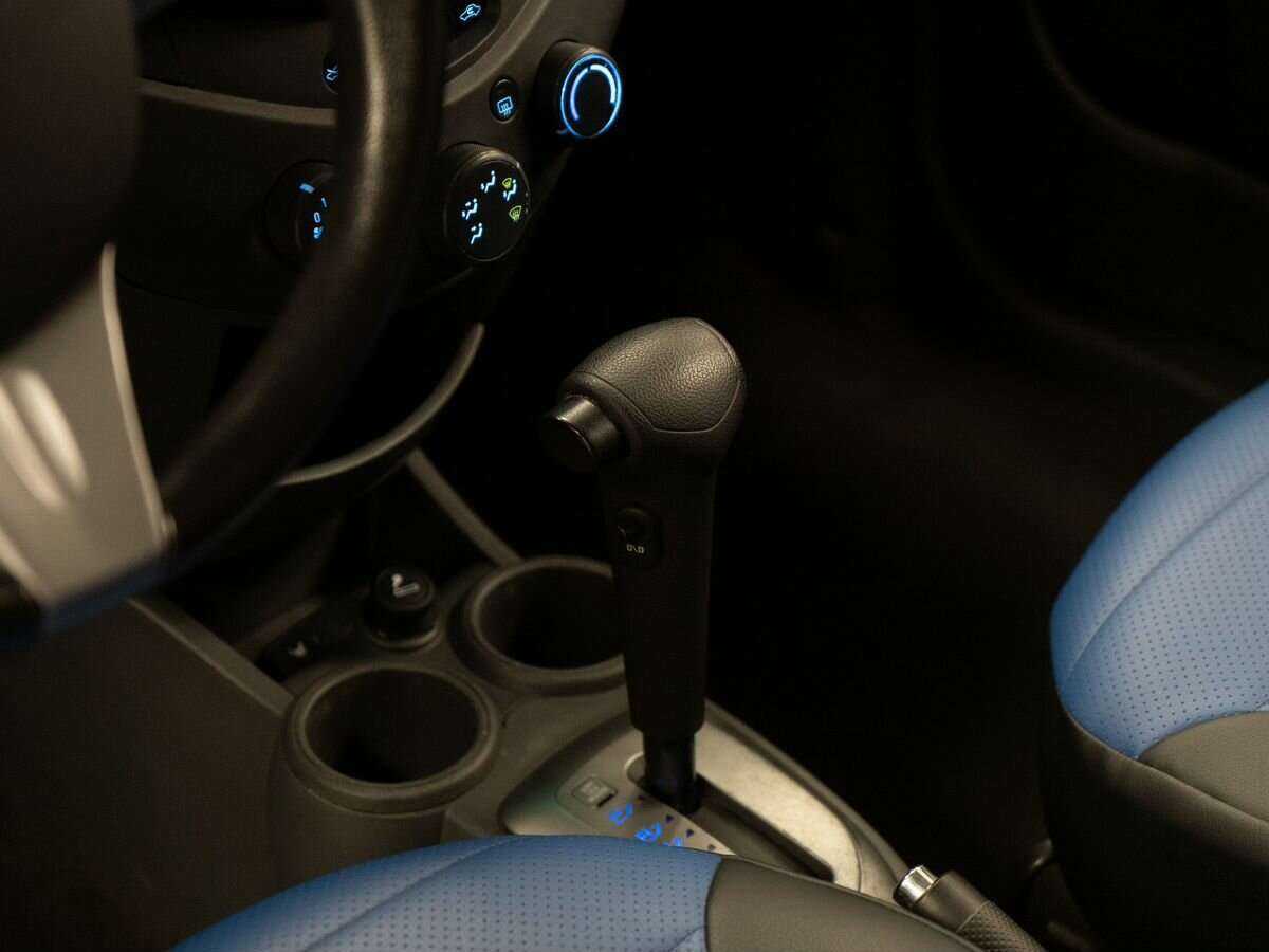 Б/У Шевроле Спарк 2013 года. Фото: #11