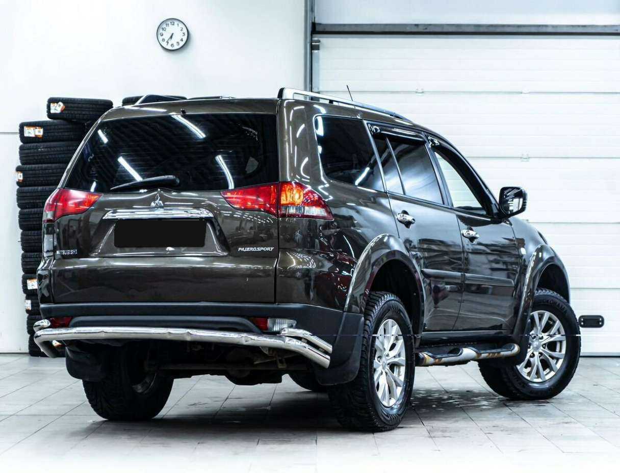 Б/У Митсубиши Паджеро Спорт 2014 года. Фото: #2