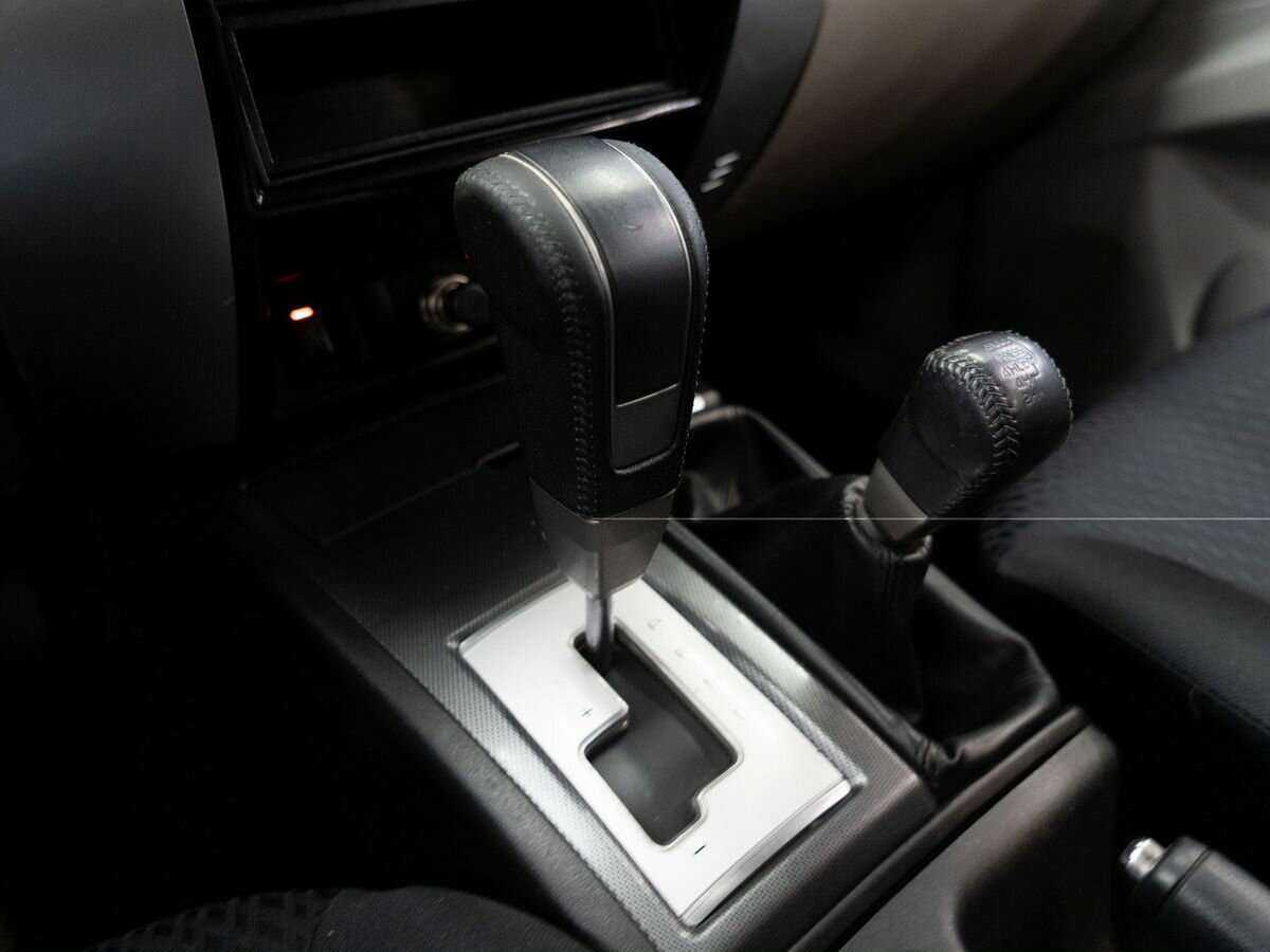 Б/У Митсубиши Паджеро Спорт 2014 года. Фото: #12