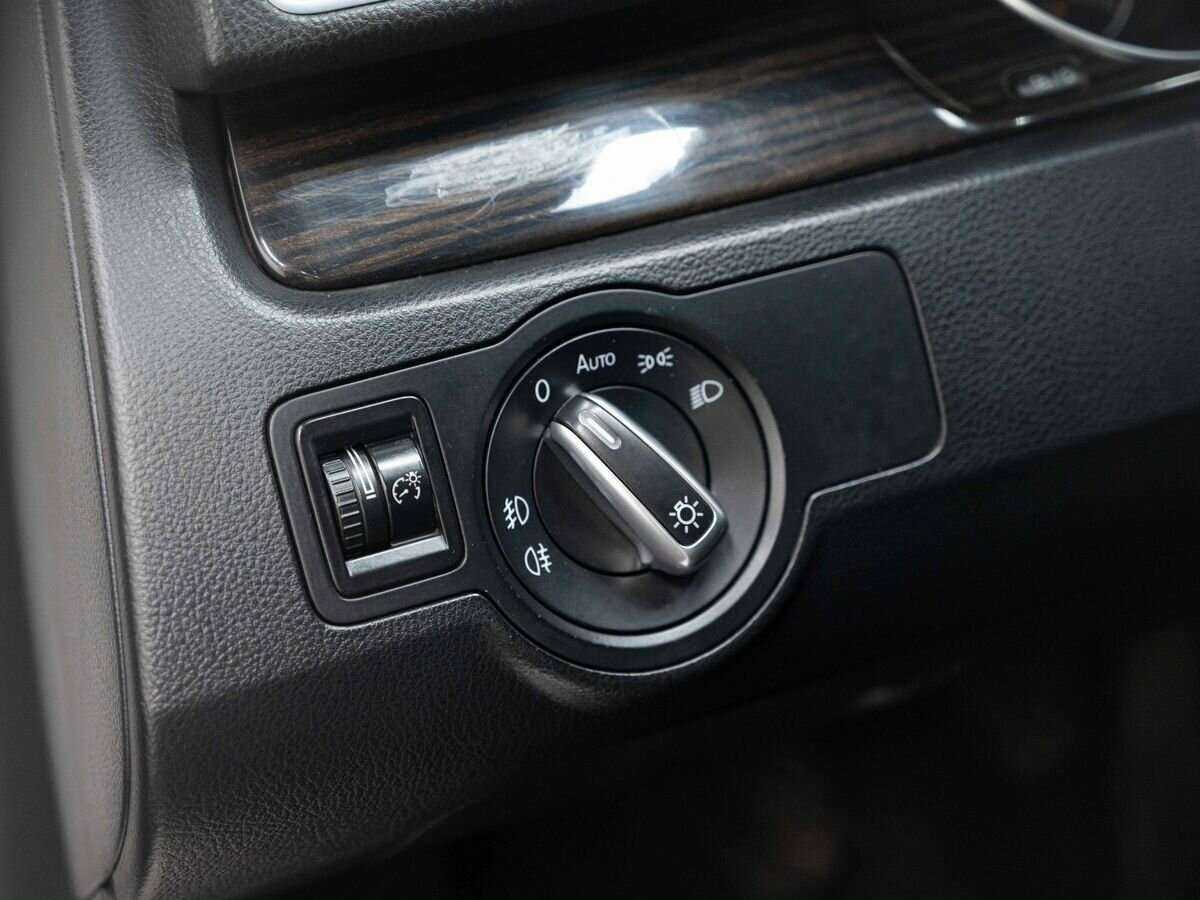 Б/У Фольксваген Пассат ЦЦ 2014 года. Фото: #17