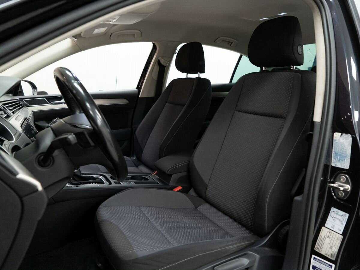 Б/У Фольксваген Пассат 2017 года. Фото: #5