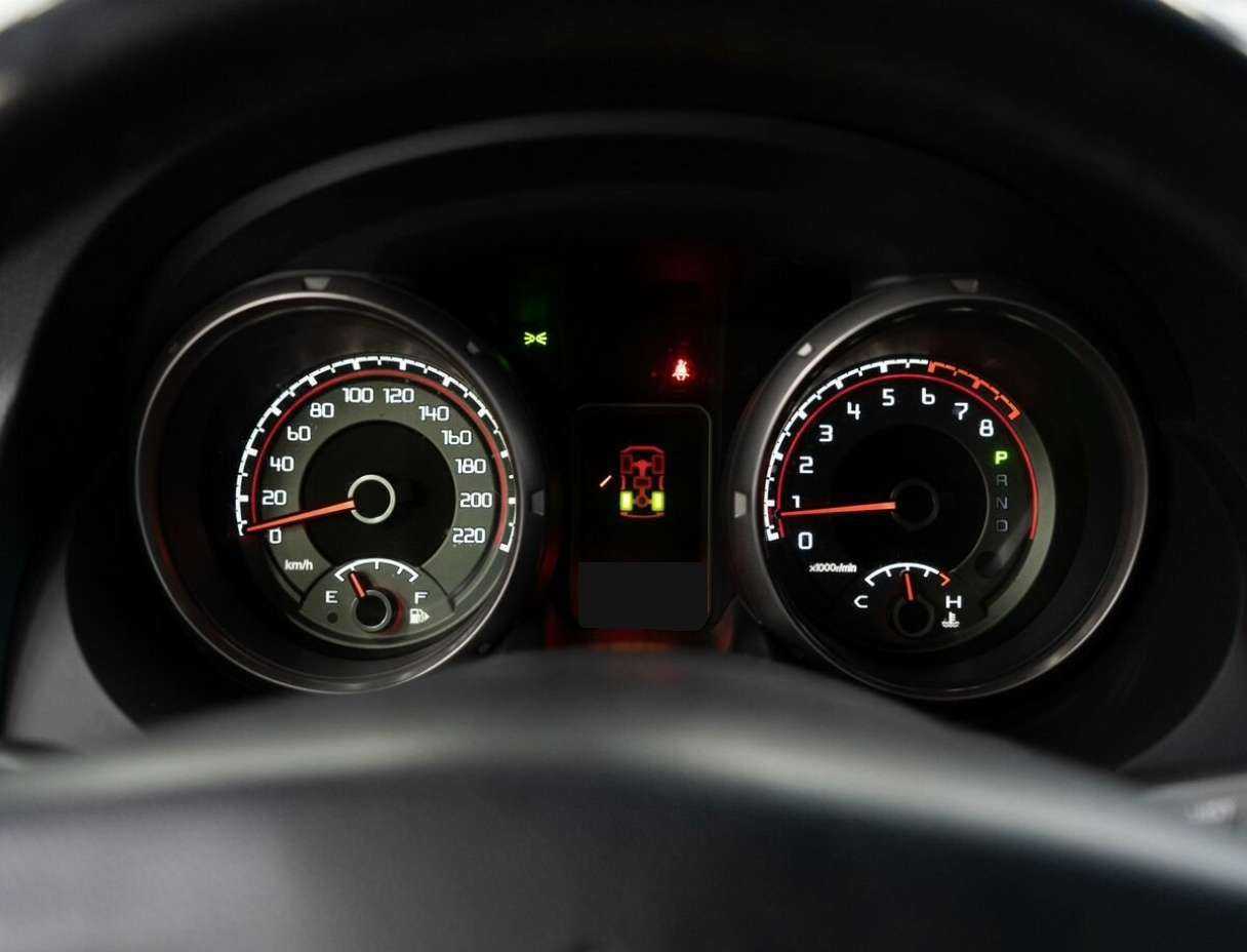 Б/У Митсубиши Паджеро 2012 года. Фото: #10