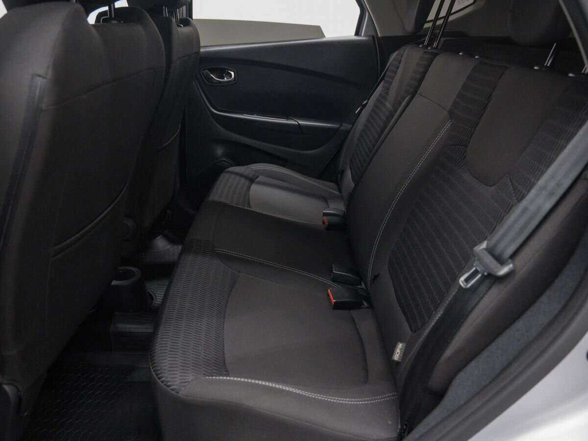 Б/У Рено Каптюр 2018 года. Фото: #11