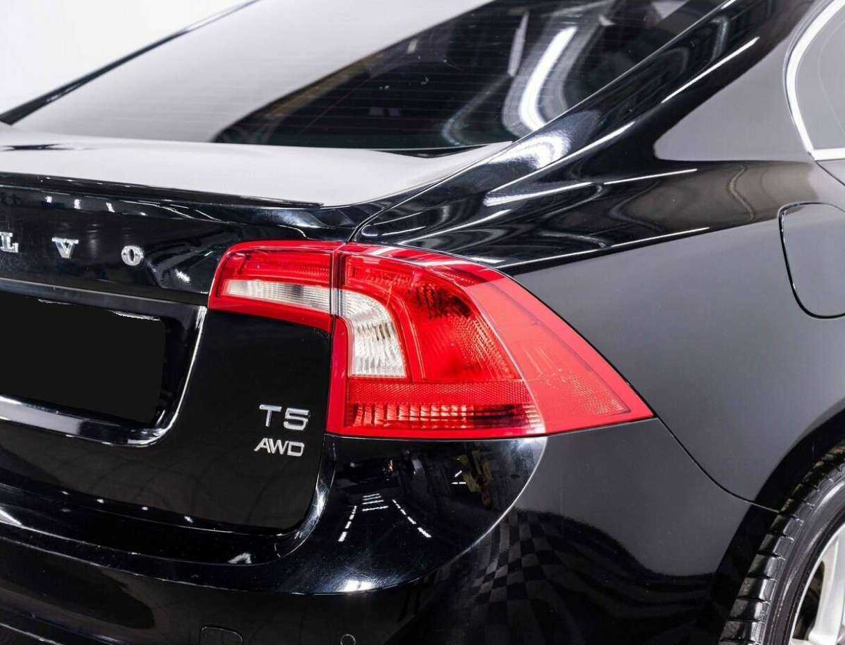 Б/У Вольво С60 2013 года. Фото: #27