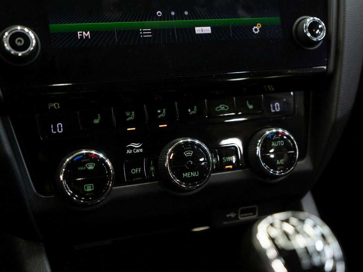 Б/У Шкода Октавия 2018 года. Фото: #10