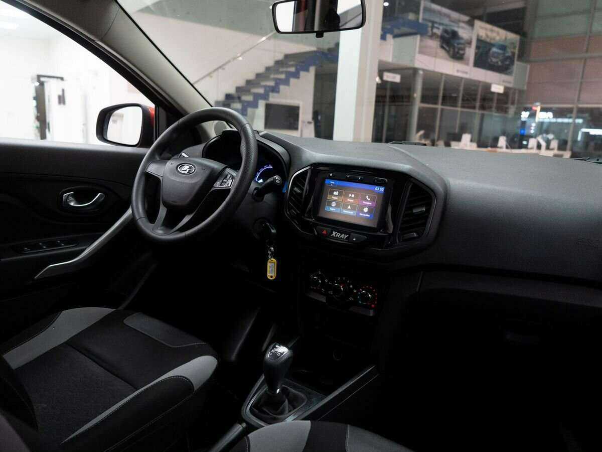 Б/У Лада (ВАЗ) ИКСРЭЙ 2016 года. Фото: #14