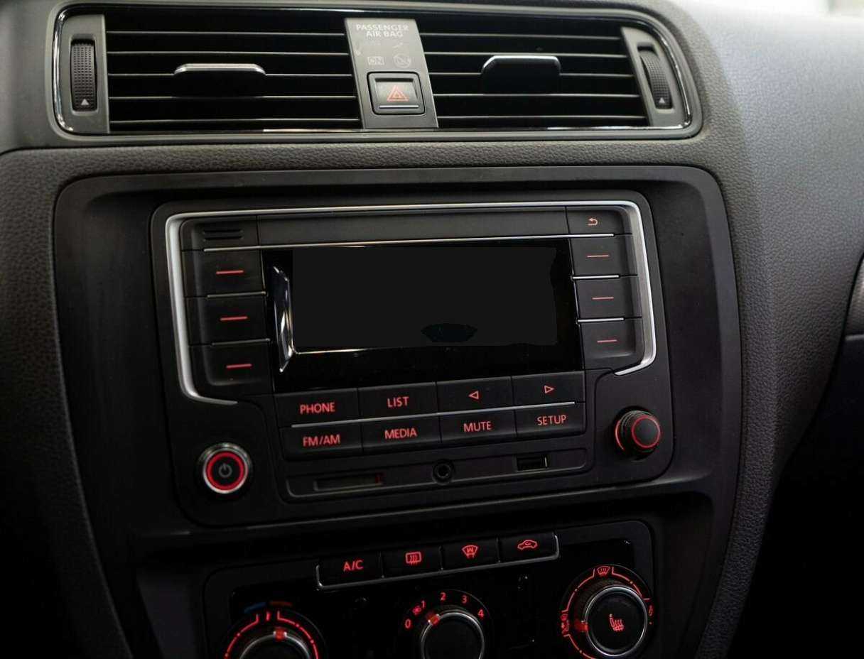 Б/У Фольксваген Джетта 2016 года. Фото: #12