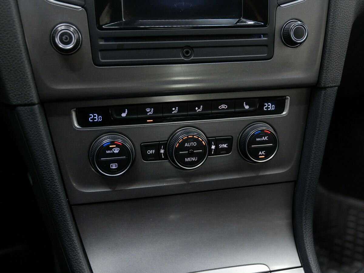 Б/У Фольксваген Гольф 2014 года. Фото: #20