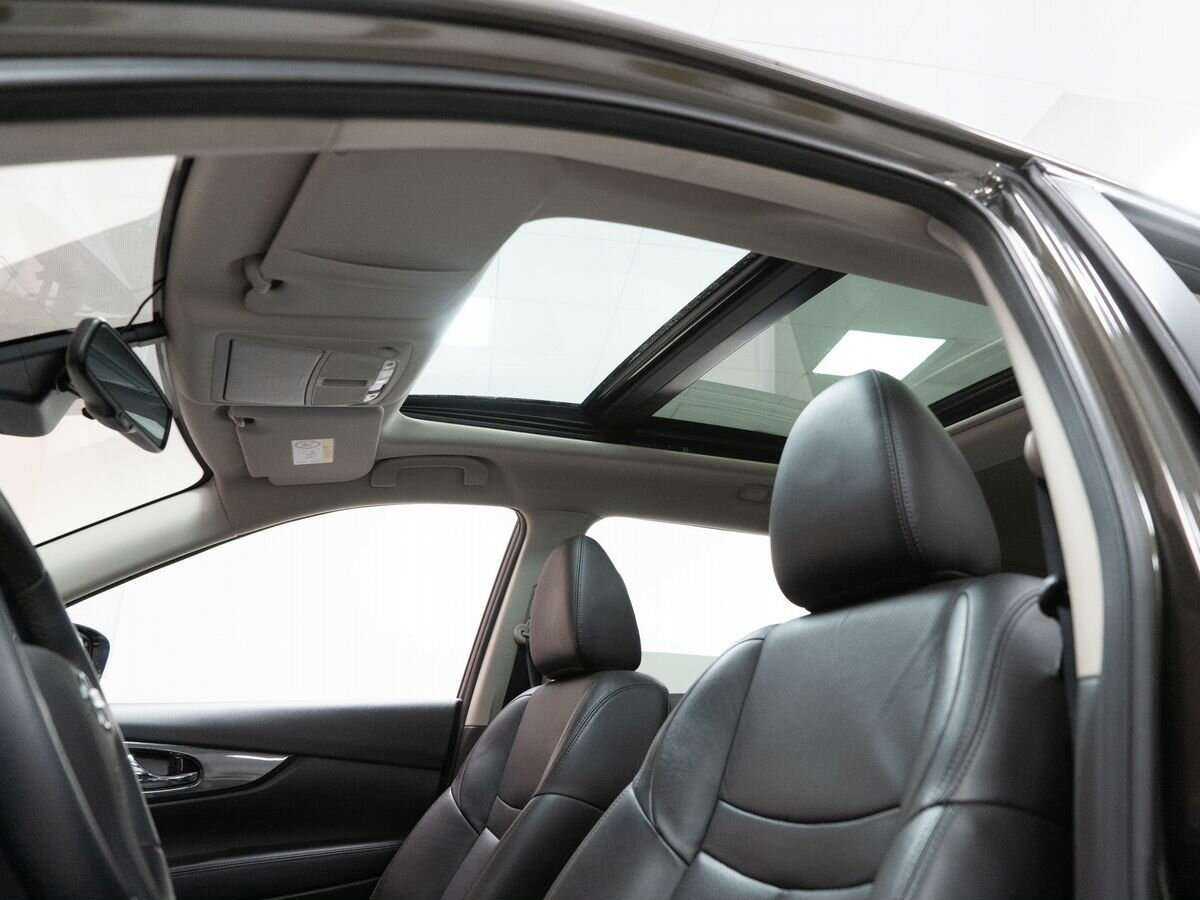 Б/У Ниссан Икс-Трейл 2016 года. Фото: #16