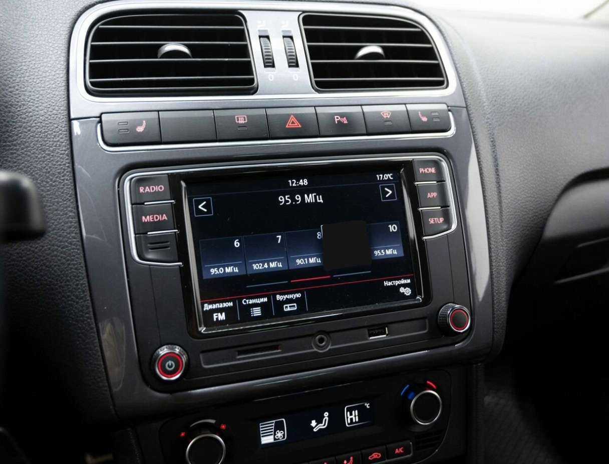 Б/У Фольксваген Поло 2018 года. Фото: #20