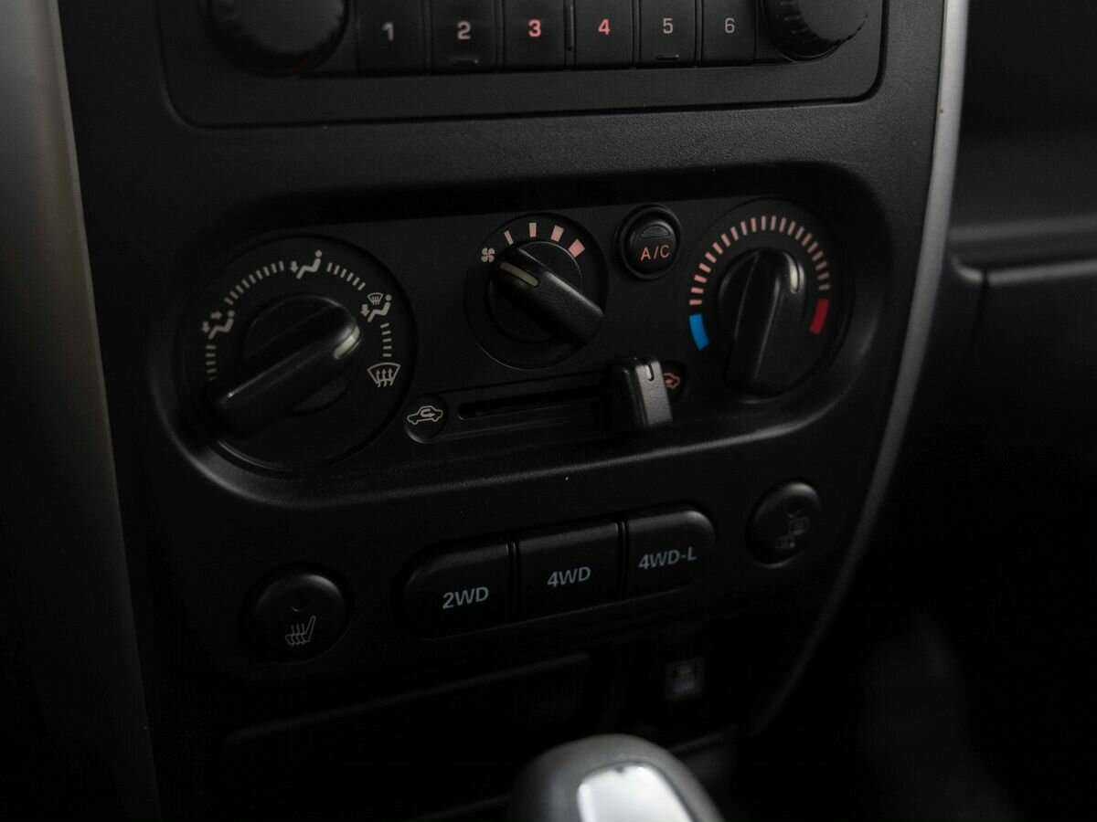 Б/У Сузуки Джимни 2012 года. Фото: #16