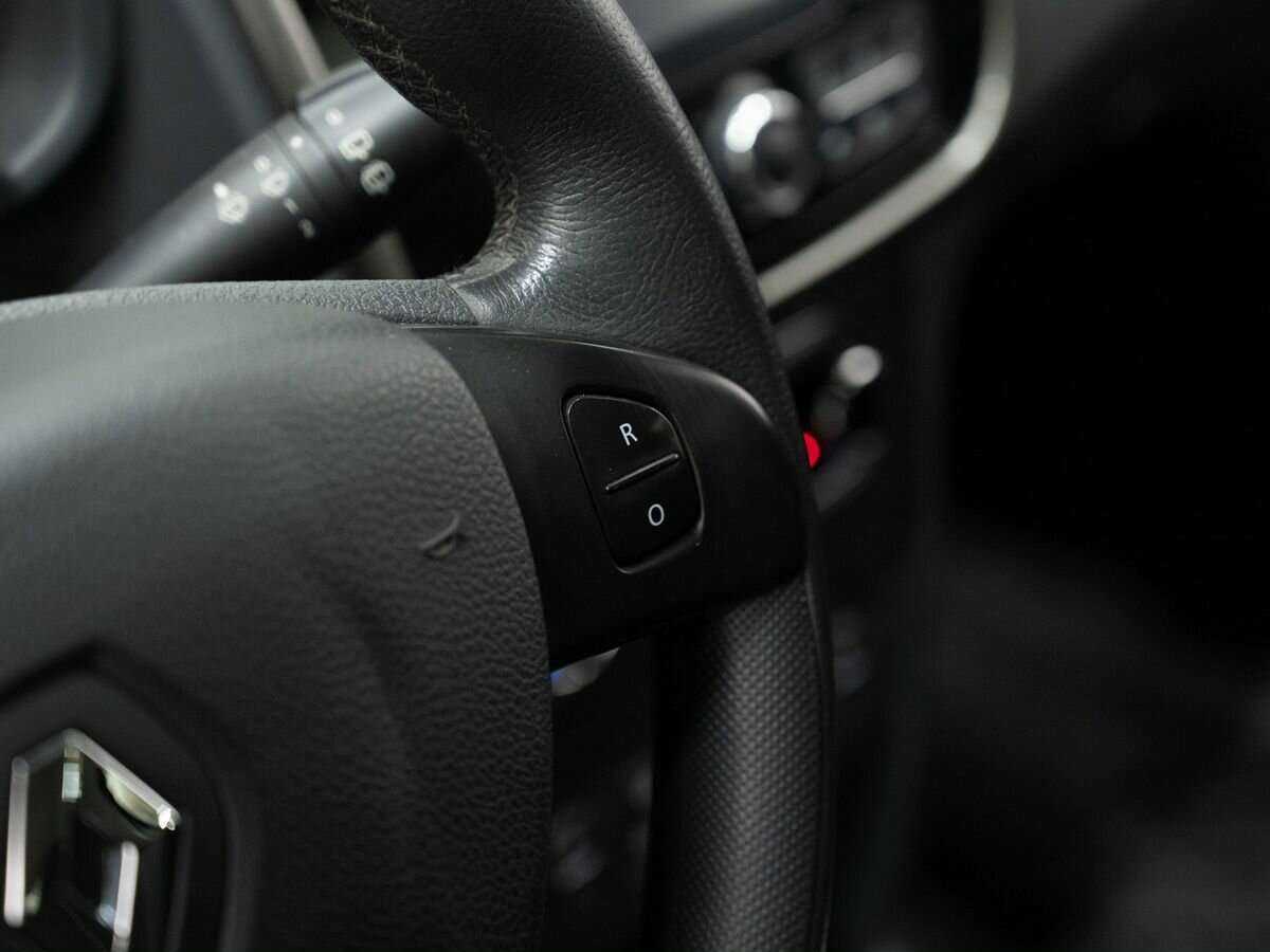 Б/У Рено Сандеро 2015 года. Фото: #18