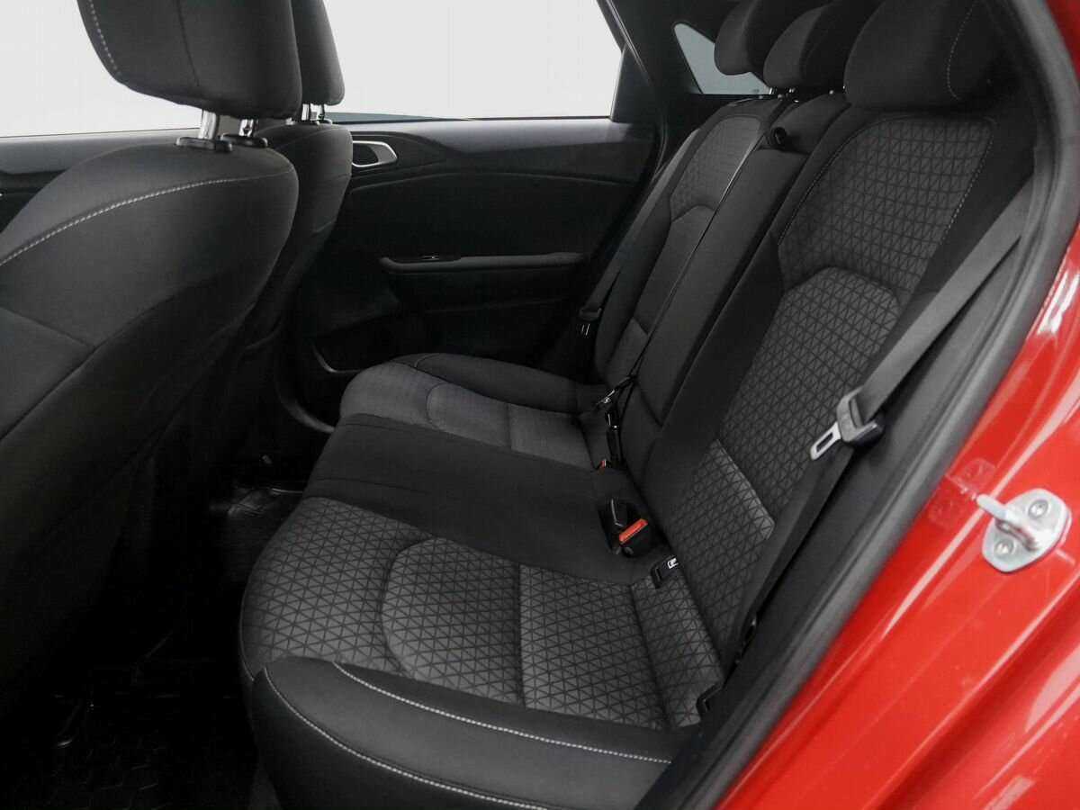 Б/У Киа Сид 2018 года. Фото: #11