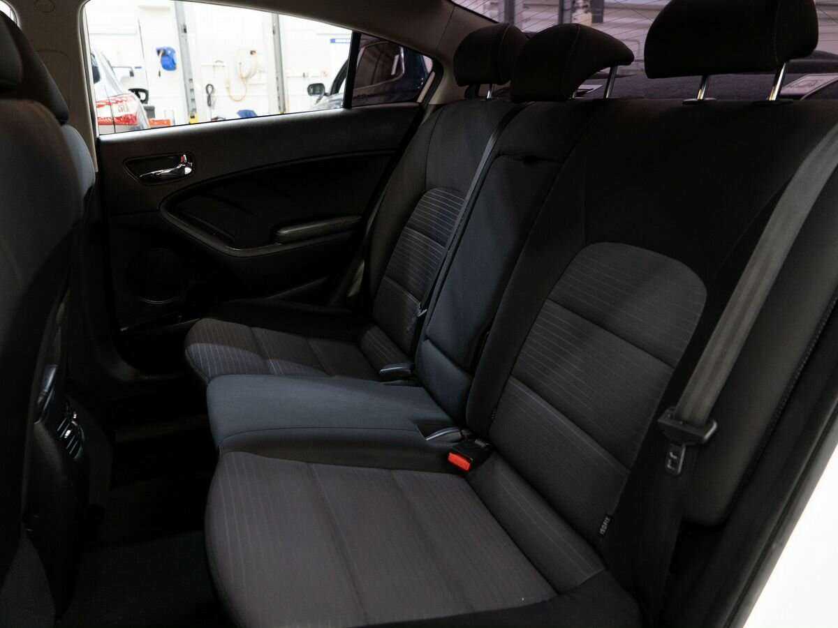 Б/У Киа Церато 2017 года. Фото: #6