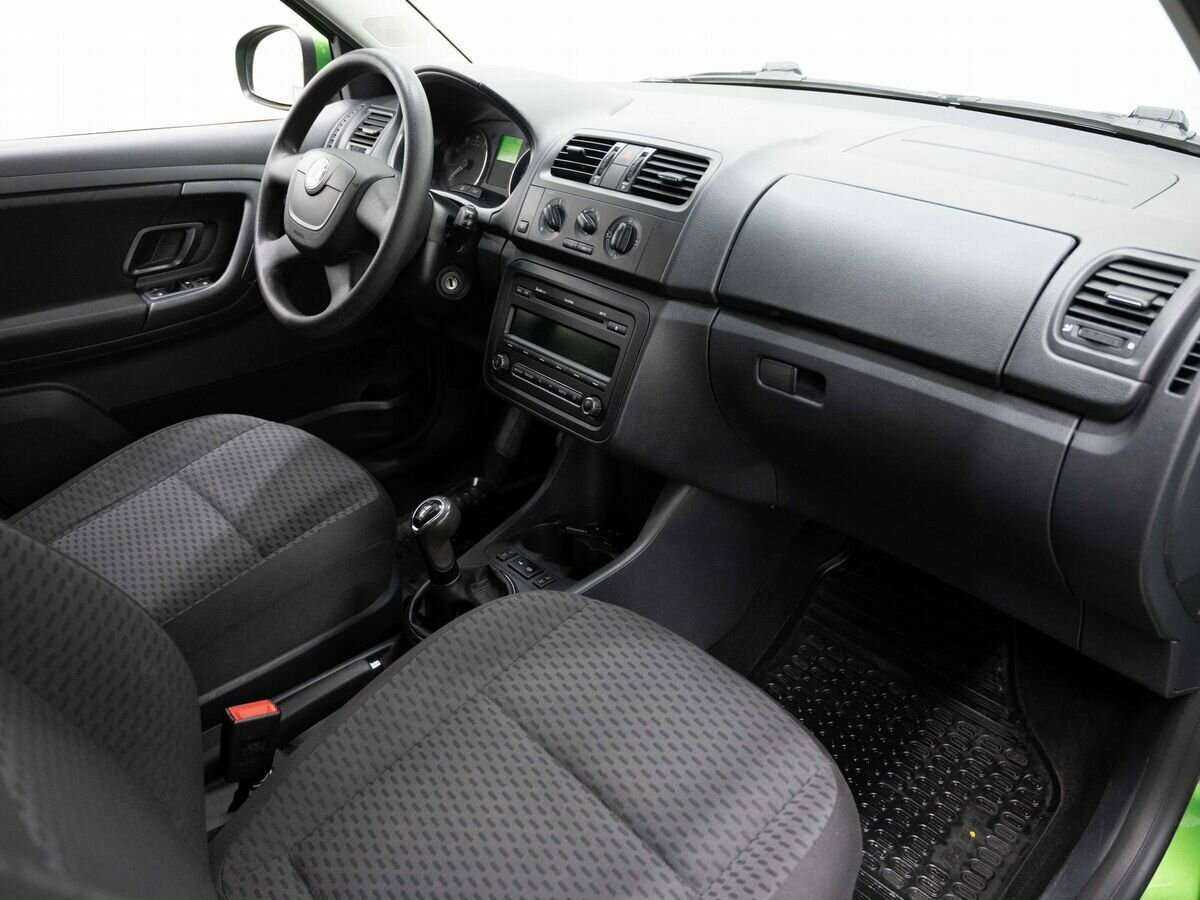 Б/У Шкода Фабия 2012 года. Фото: #10