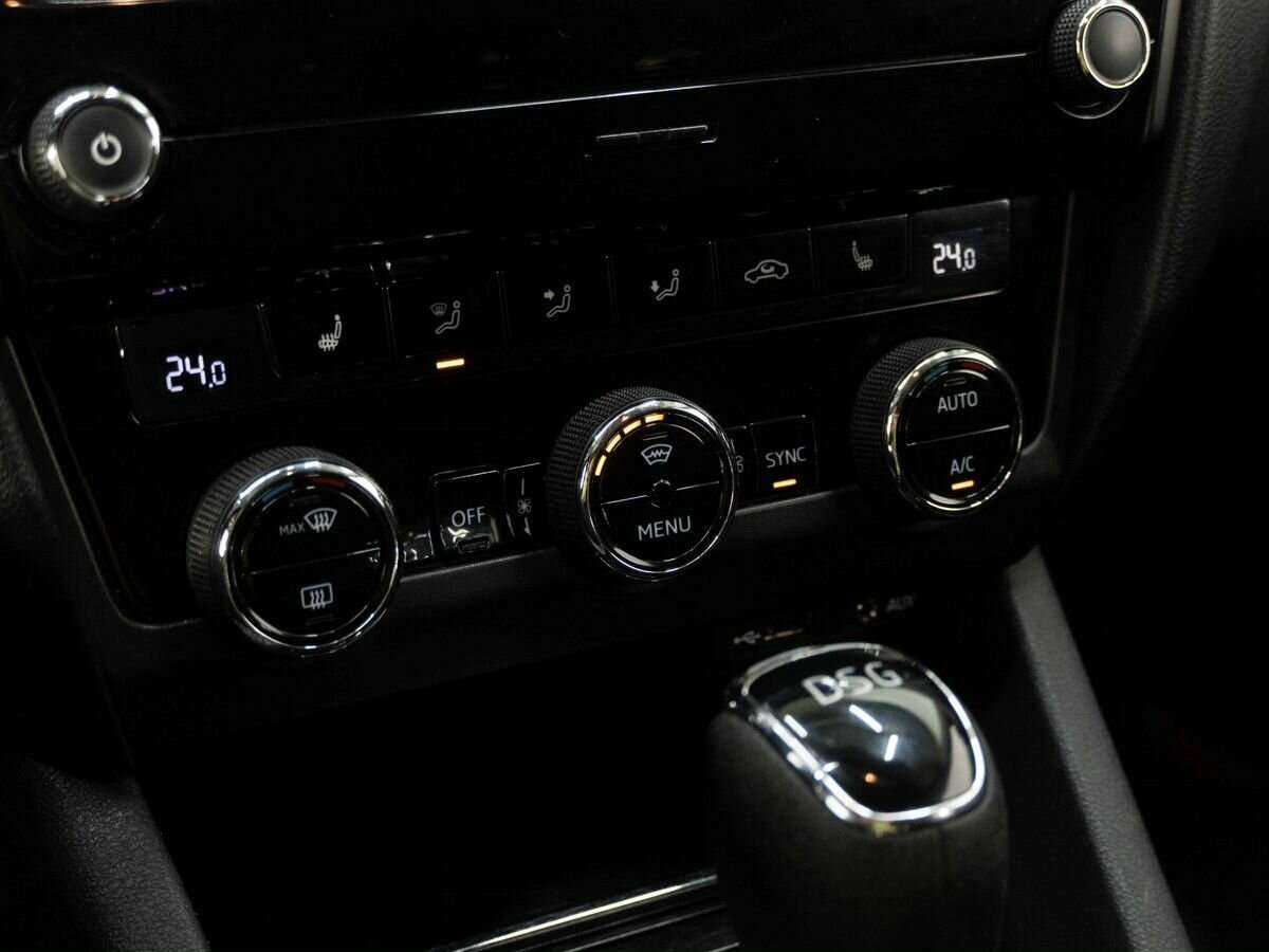 Б/У Шкода Октавия 2017 года. Фото: #16