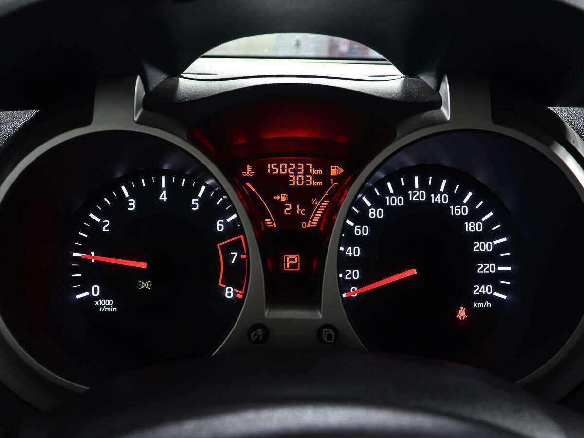 Б/У Ниссан Жук 2013 года. Фото: #12