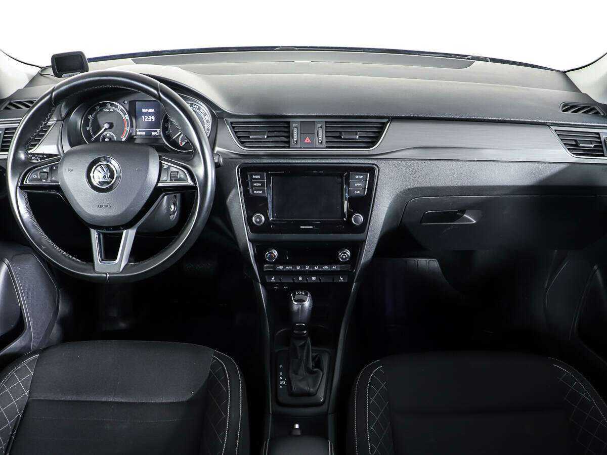 Б/У Шкода Рапид 2017 года. Фото: #10