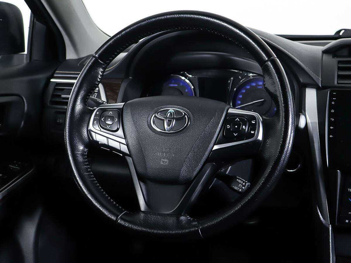 Б/У Тойота Камри 2014 года. Фото: #14