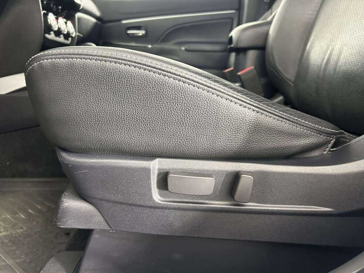 Б/У Пежо 4008 2012 года. Фото: #7