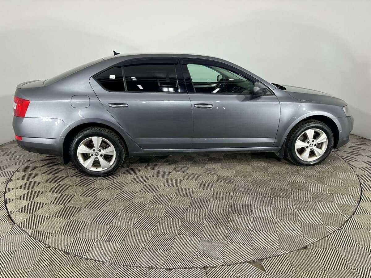 Б/У Шкода Октавия 2016 года. Фото: #3