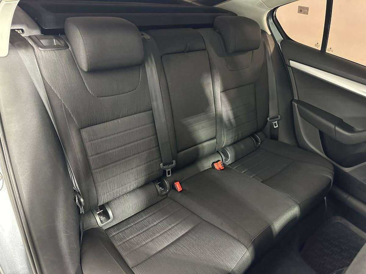 Б/У Шкода Октавия 2016 года. Фото: #14