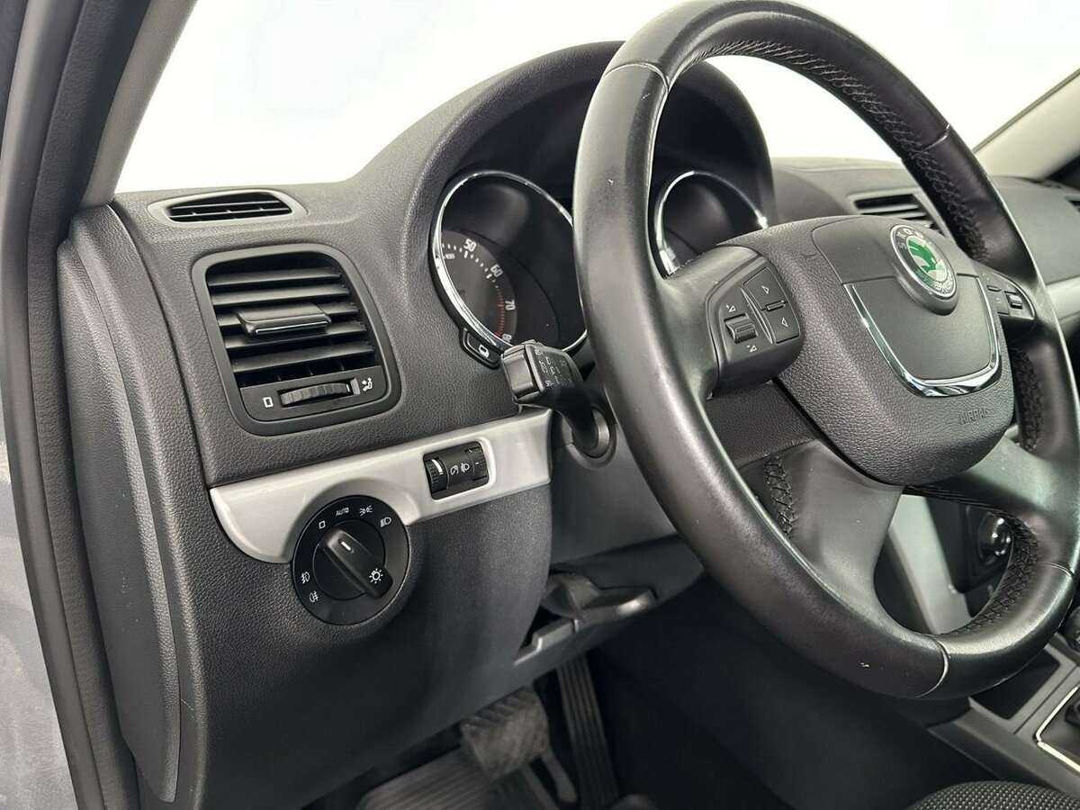 Б/У Шкода Йети 2012 года. Фото: #8