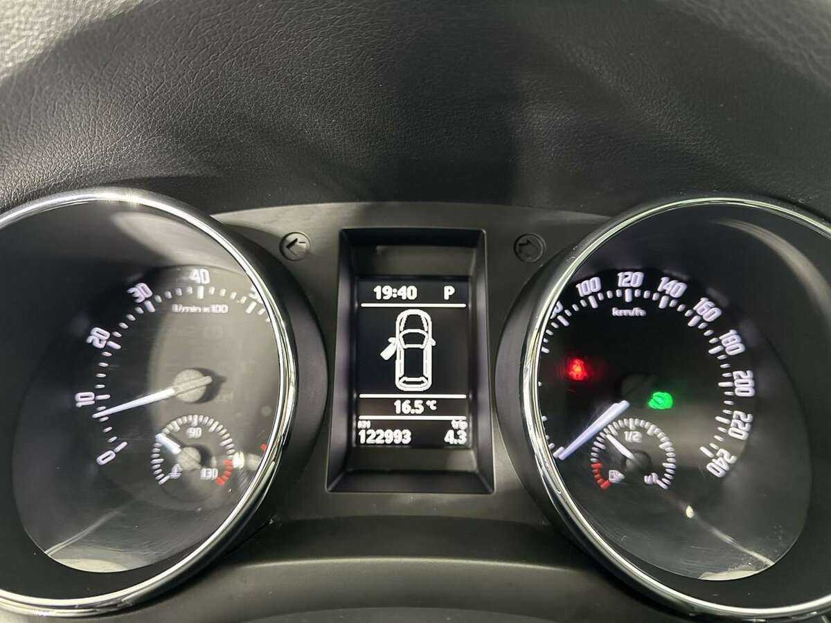 Б/У Шкода Йети 2012 года. Фото: #10