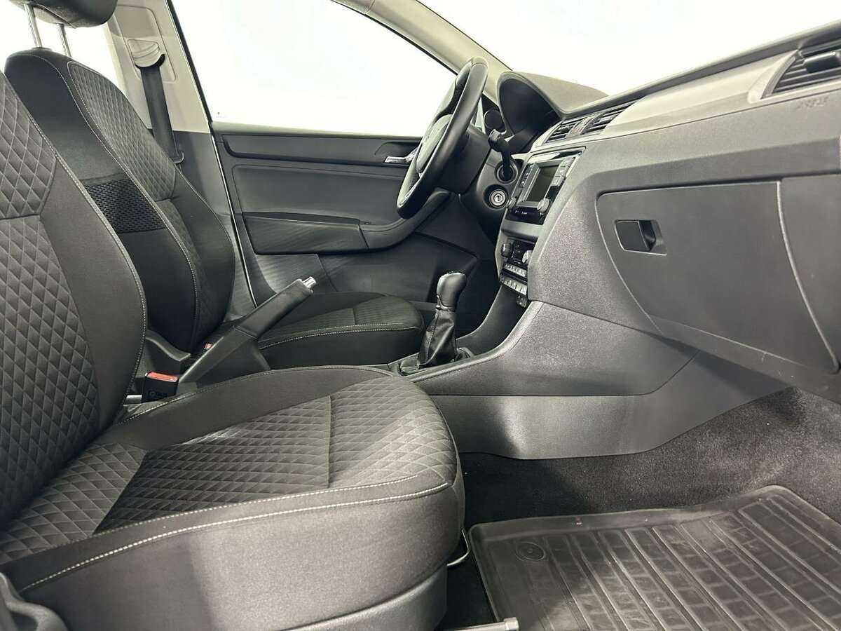 Б/У Шкода Рапид 2016 года. Фото: #13