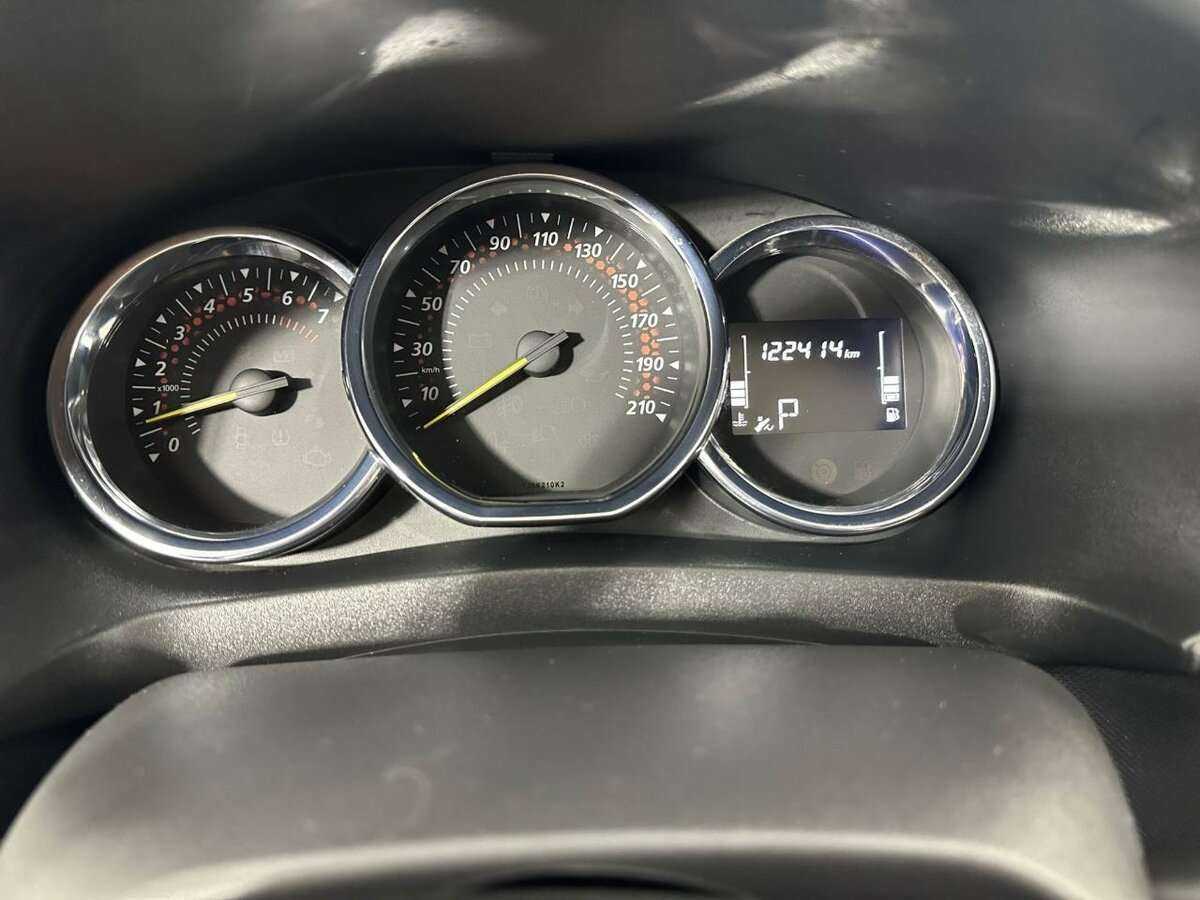 Б/У Рено Сандеро 2019 года. Фото: #10